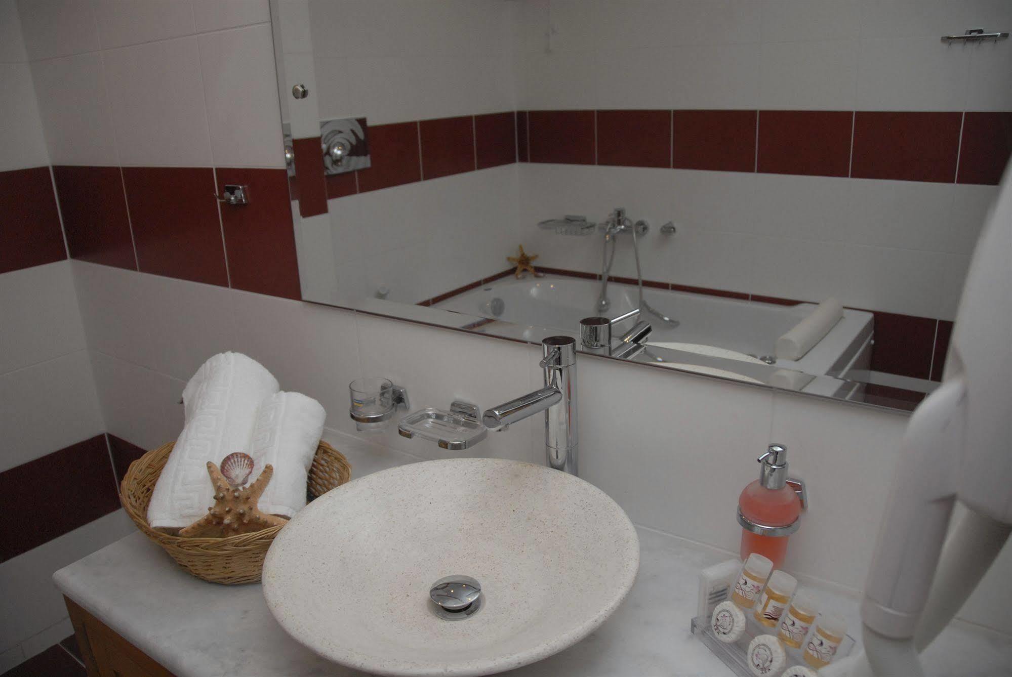 Ionian Princess Suites Hotel Ахарави Екстериор снимка